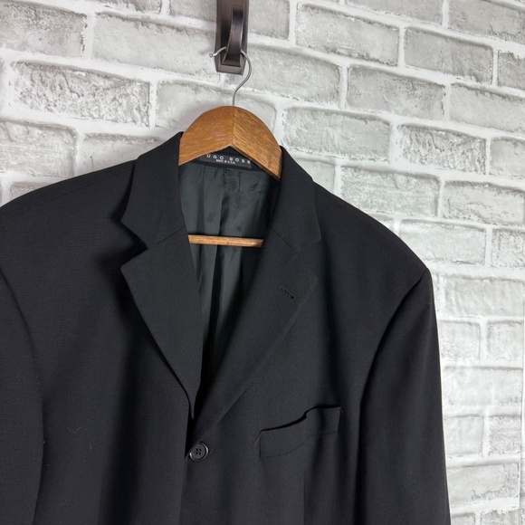 Hugo Boss Solid Black 4 Button Virgin Wool Blazer Suit Jacket Mens 42R - Picture 2 of 10